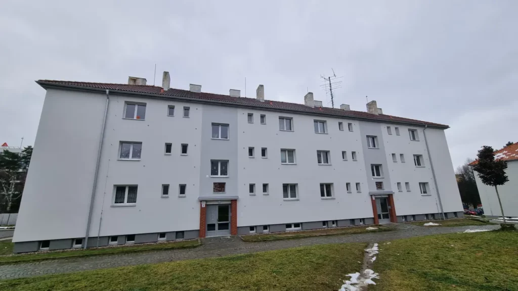Revitalizace bytového domu Bratří Čapků, Jihlava, realizace 2024